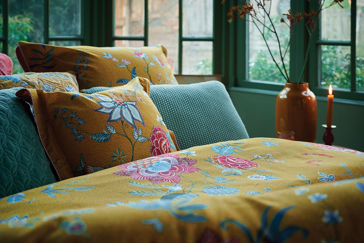 Cushion Velvet Quilty Dreams Yellow | Pip Studio the Official website